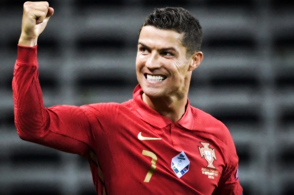 Cristiano Ronaldo là cầu thủ khoác áo đội tuyển quốc gia nhiều nhất thế giới